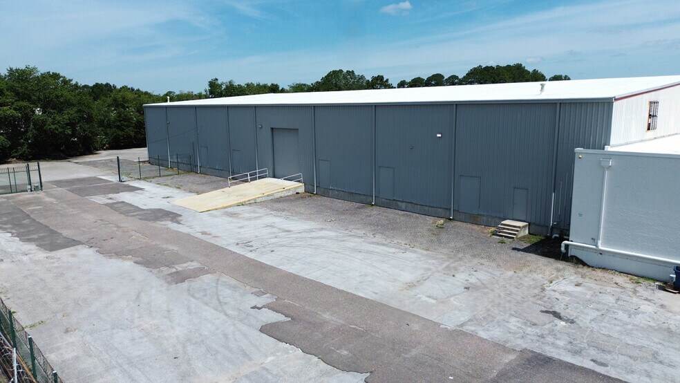 More Photos Of 4700 Walgreen Rd, Jacksonville Unknown For Lease