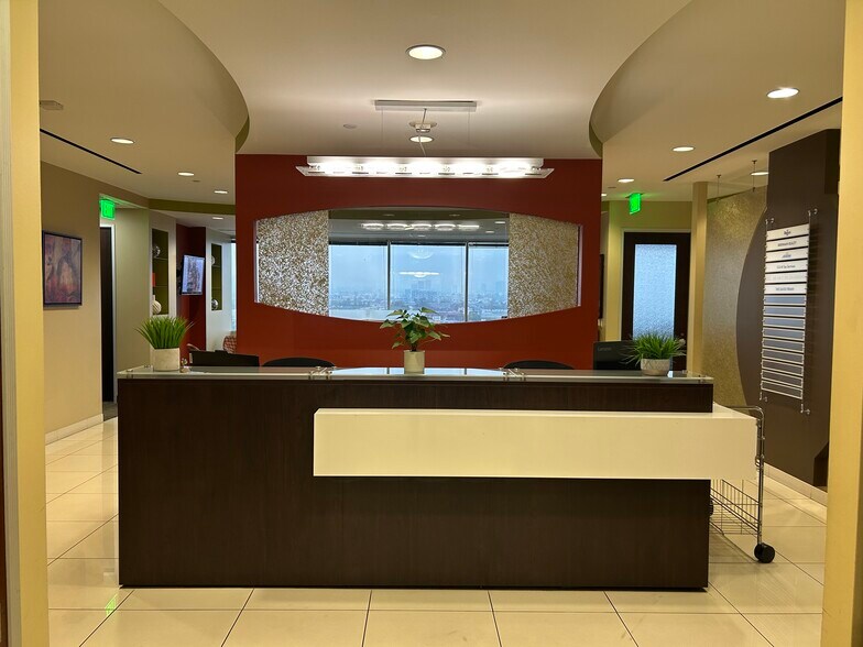 More Photos Of 3415 S Sepulveda Blvd, Los Angeles Coworking Space