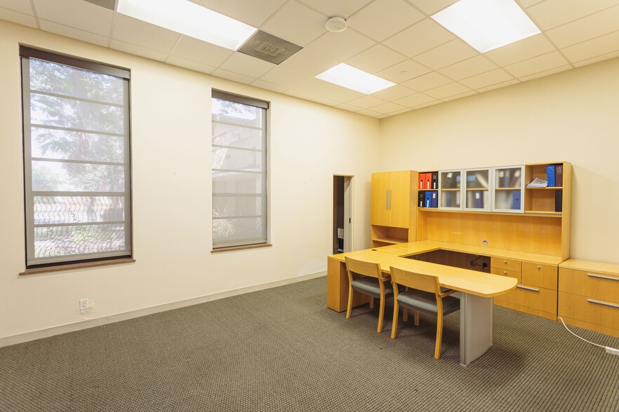 More Photos Of 1528 Post Office St, Galveston Rehabilitation Center For Sale