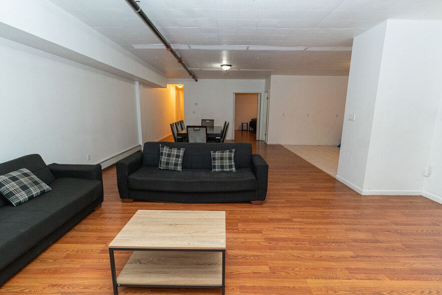 More Photos Of 1166-1168 E Jersey St, Elizabeth Storefront Retail Residential For Sale