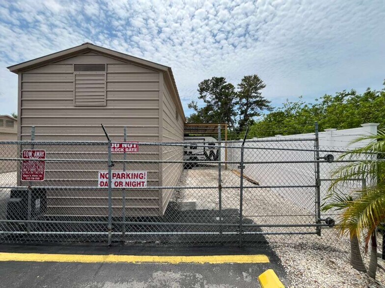 More Photos Of 743 Wesley Ave, Tarpon Springs Warehouse For Sale
