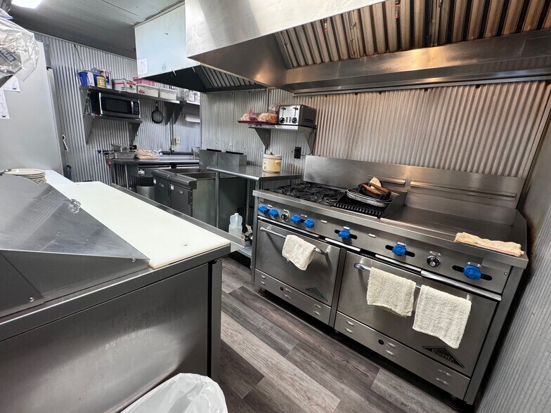 More Photos Of 115 E Main St, Hillsboro Restaurant For Sale