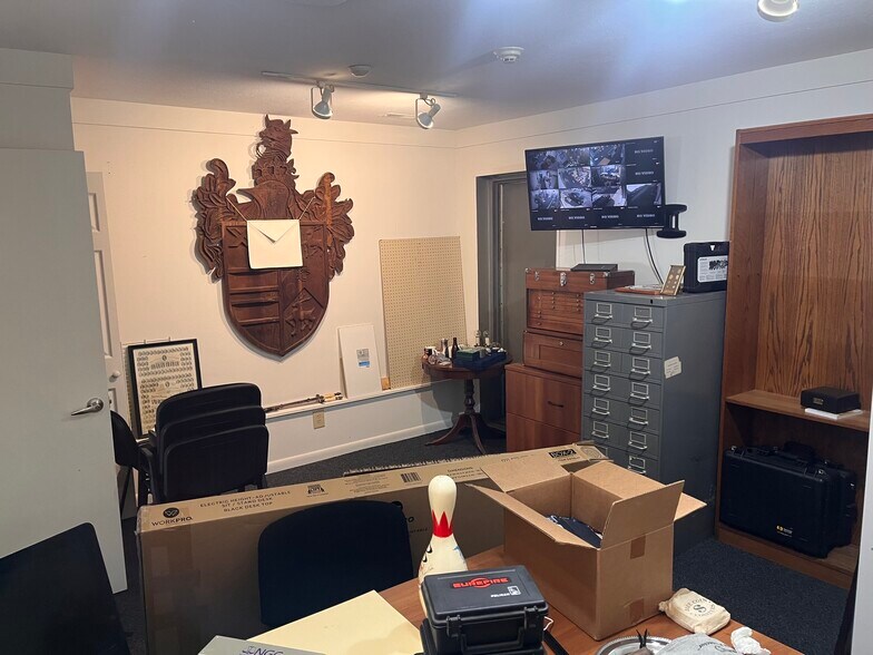 More Photos Of 207-209 N Sale St, Ellettsville Storefront For Sale