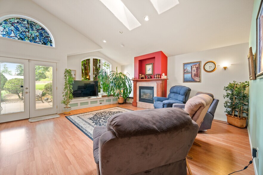 More Photos Of 14547 Thayer Rd, Oregon City Congregate Senior Housing For Sale