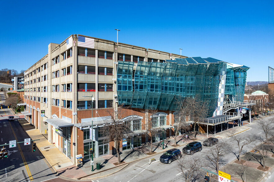 Primary Photo Of 215 Broad St, Chattanooga Parking Garage For Lease