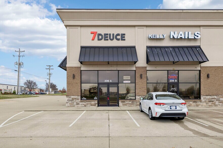 More Photos Of 206 Claire Ave, Oak Grove General Retail For Lease