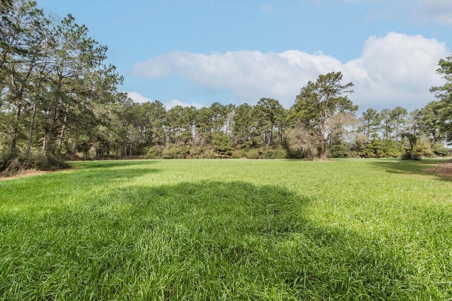 More Photos Of TBD 6.92 acres Interstate 45, New Waverly Land For Sale