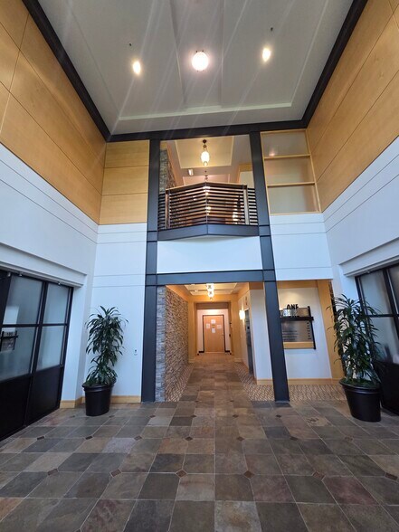 More Photos Of 8050 SW Warm Springs St, Tualatin Medical For Lease
