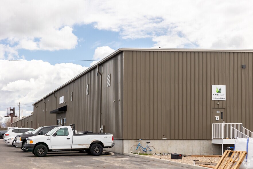More Photos Of 2925-2929 S Cole Rd, Boise Warehouse For Lease