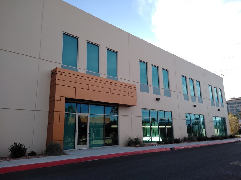 More Photos Of 6360 S Rainbow Blvd, Las Vegas Loft Creative Space For Lease