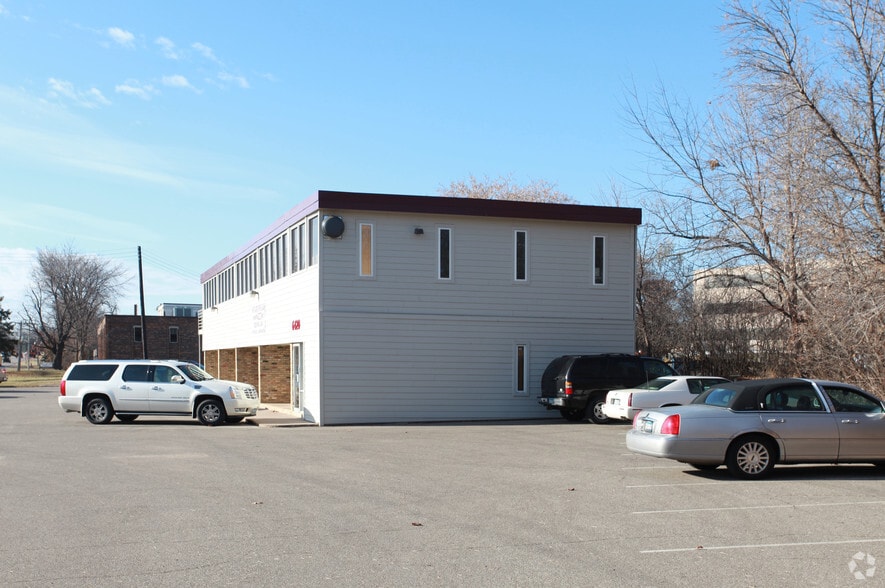 More Photos Of 6420 Flying Cloud Dr, Eden Prairie Office For Lease