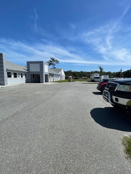 More Photos Of 3325 W New Haven Ave, Melbourne General Retail For Sale