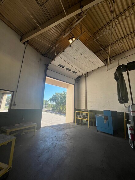 More Photos Of 2385 Walker Ave, Grand Rapids Manufacturing For Sale
