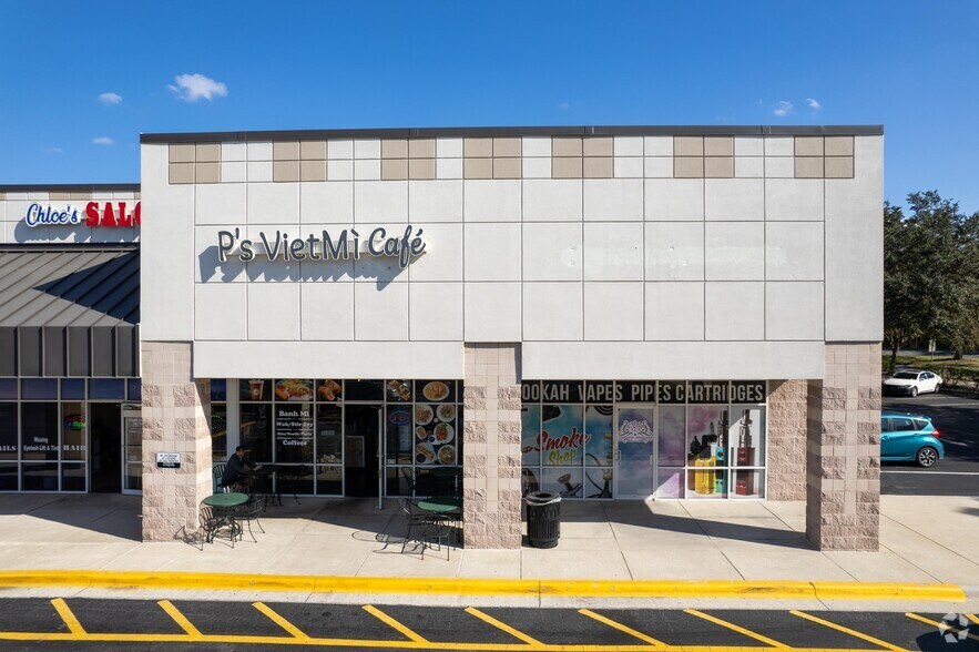 More Photos Of 8421-8481 S John Young Pky, Orlando General Retail For Lease