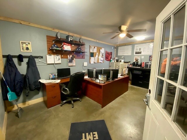 More Photos Of 703 W 13th St, Muncie Warehouse For Sale