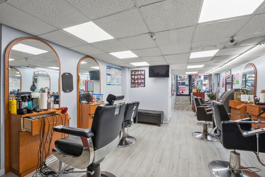 More Photos Of 144 Lawrence St, Brooklyn Apartments For Lease