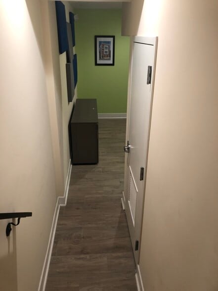 More Photos Of 1110 South St, Philadelphia Storefront Retail Residential For Sale