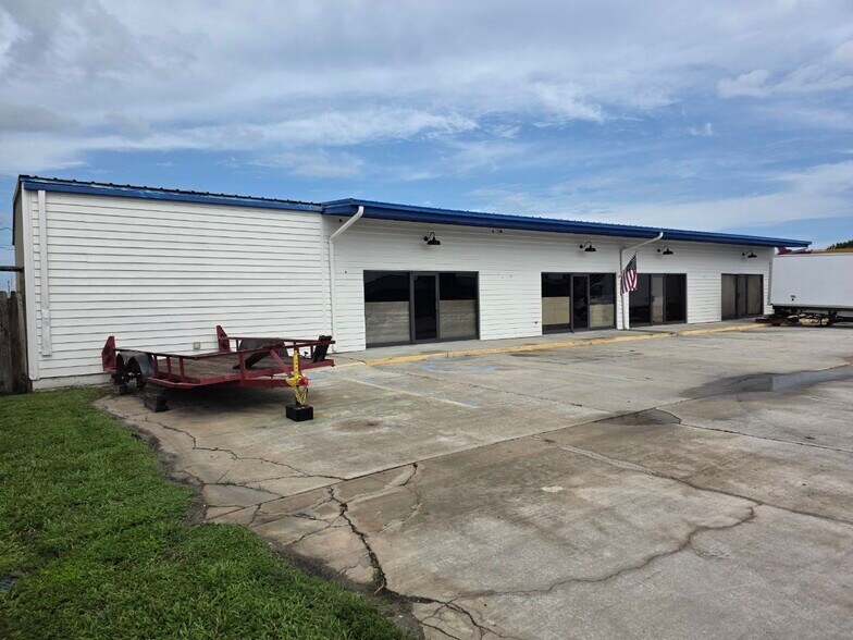 More Photos Of 2850 SW 3rd Ter, Okeechobee General Retail For Sale