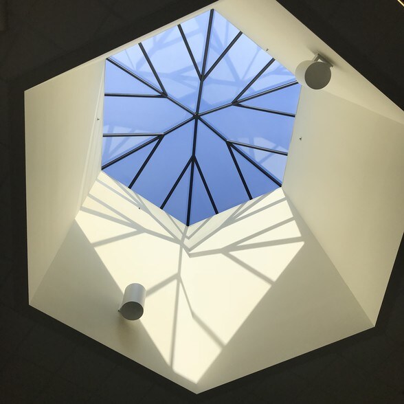 More Photos Of 395 Oyster Point Blvd, South San Francisco Office Residential For Lease