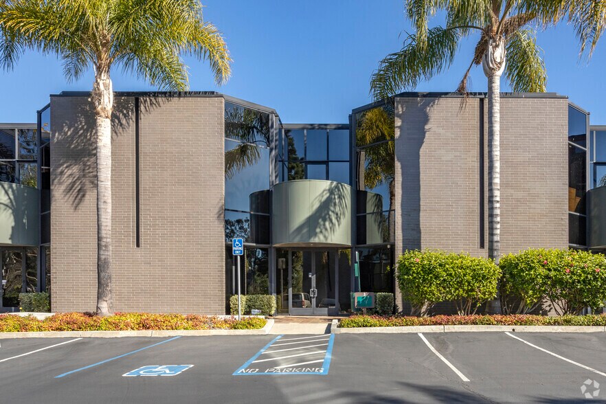 More Photos Of 9155 Brown Deer Rd, San Diego Warehouse For Lease