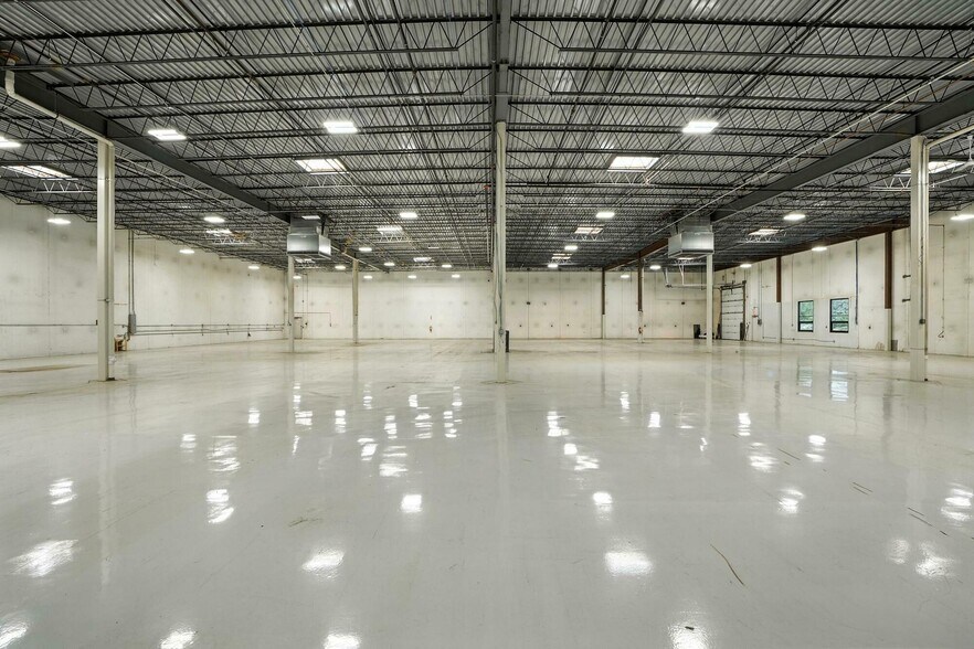 More Photos Of 8130 River Dr, Morton Grove Warehouse For Sale