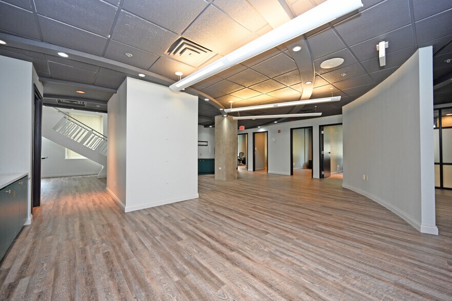 More Photos Of 19 Garfield Pl, Cincinnati Multifamily For Sale