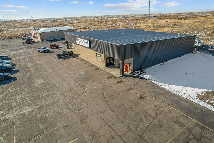 More Photos Of 904 S Greenwood St, Shoshone Supermarket For Sale