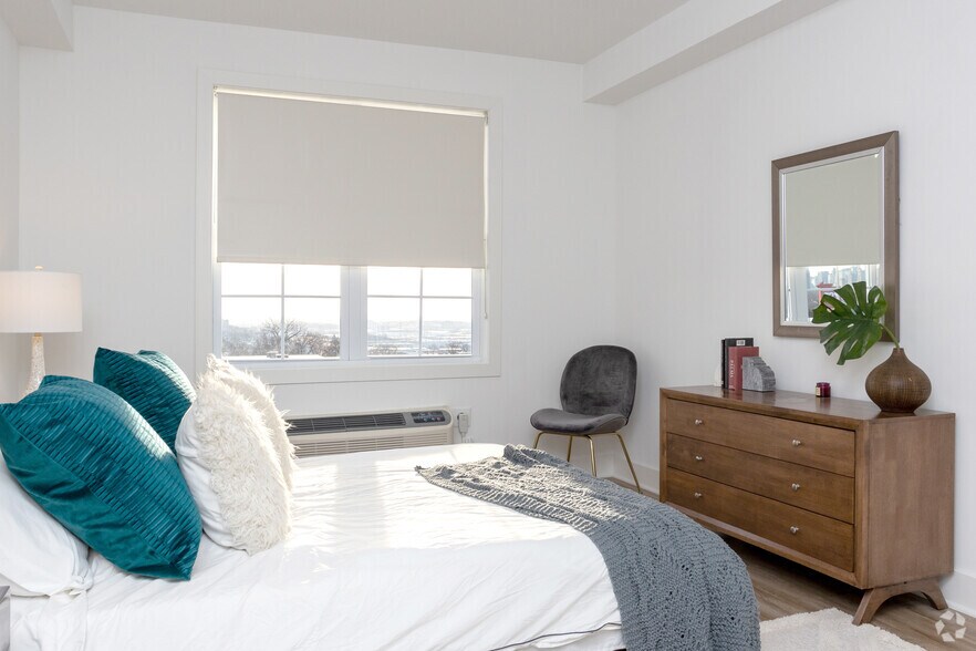 More Photos Of 520 Cliff St, Fairview Apartments For Sale