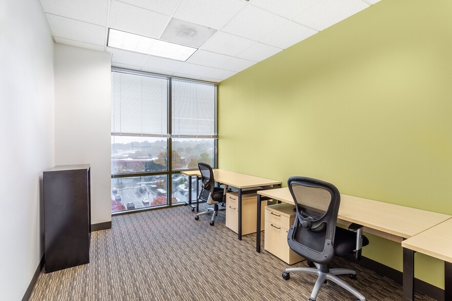 More Photos Of 7500 College Blvd, Overland Park Coworking Space