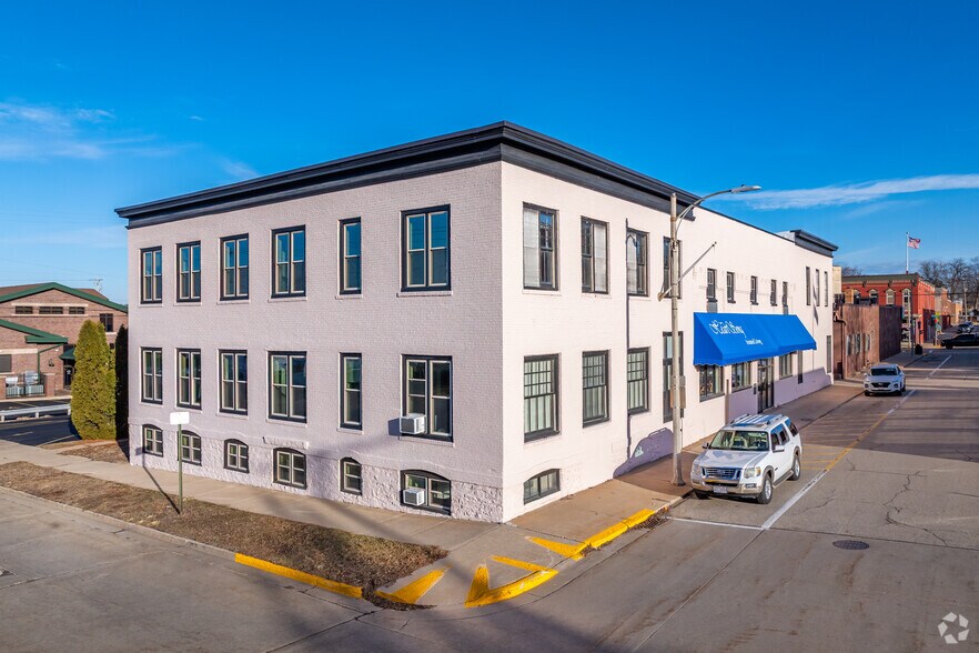 More Photos Of 123 S Pearl St, Berlin Assisted Living For Sale