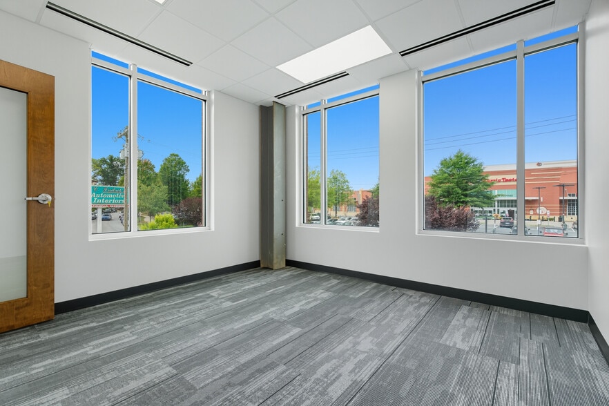 More Photos Of 1800 Central Ave, Charlotte Office For Lease