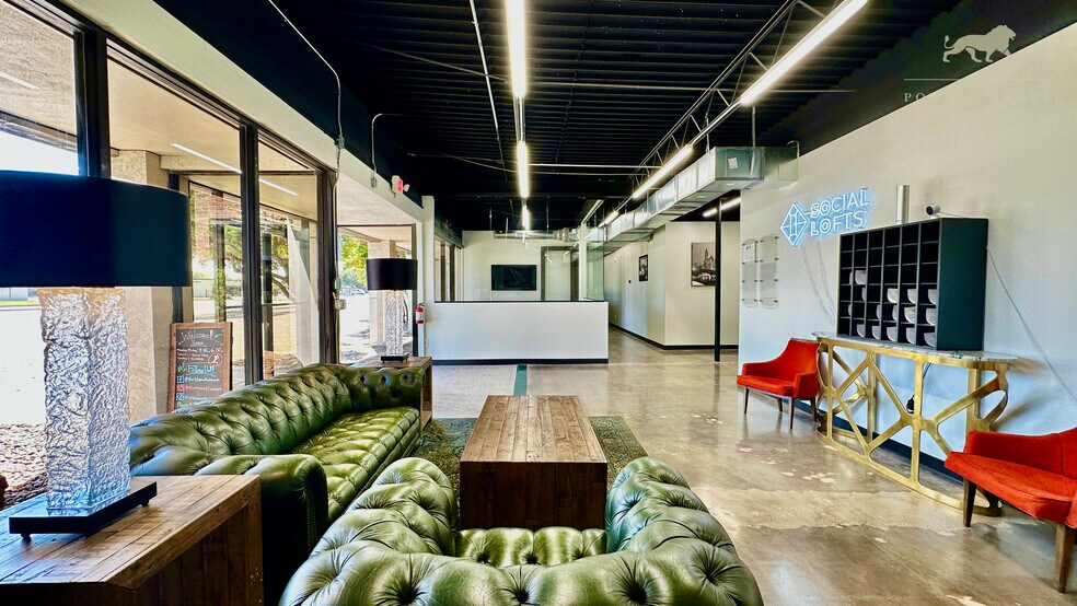 More Photos Of 3610 34th St, Lubbock Office For Sale