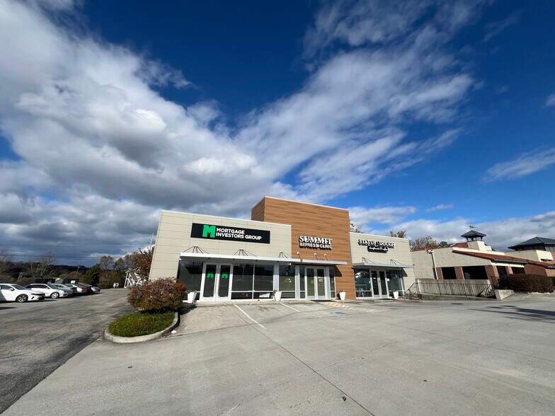More Photos Of 6601 Kingston Pike, Knoxville Freestanding For Lease
