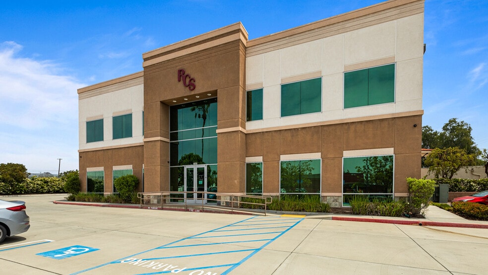 More Photos Of 1945 W 9th St, Upland Loft Creative Space For Sale