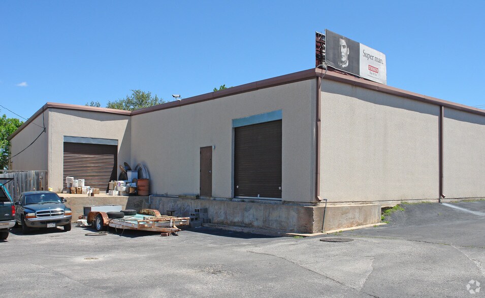 More Photos Of 11712 N Lamar Blvd, Austin Self Storage For Lease