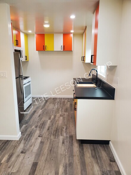 More Photos Of 1520 W 20th St, Long Beach Apartments For Sale