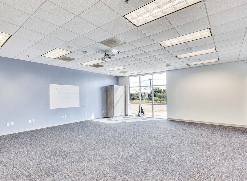 More Photos Of 9100 Hwy 290 E, Austin Research And Development For Sale