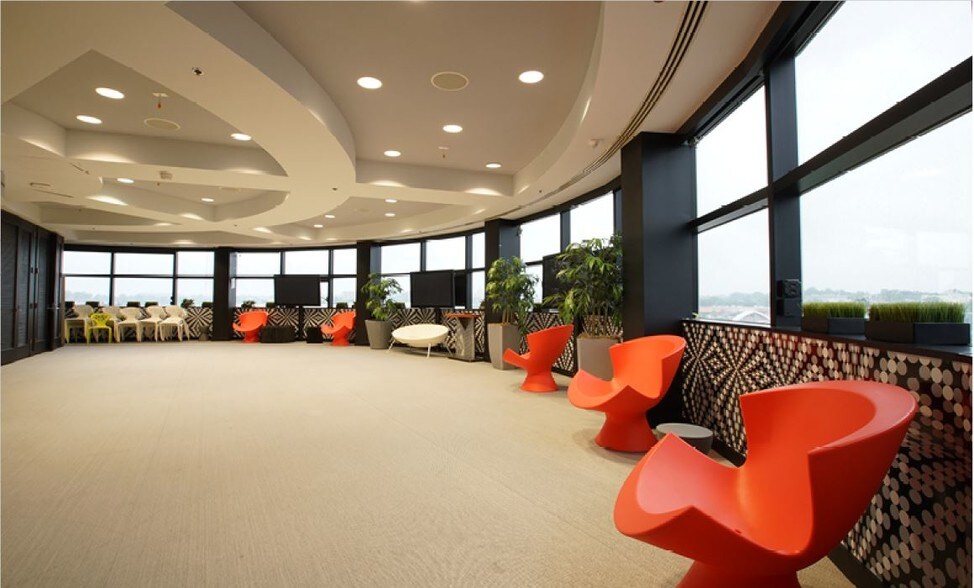 More Photos Of 1900 W Pl NE, Washington Office For Lease