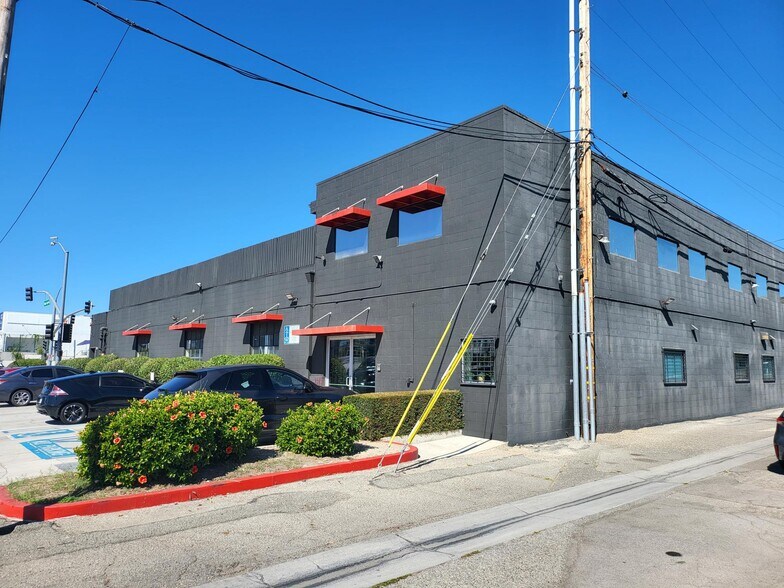 More Photos Of 3000 N Hollywood Way, Burbank Office For Lease
