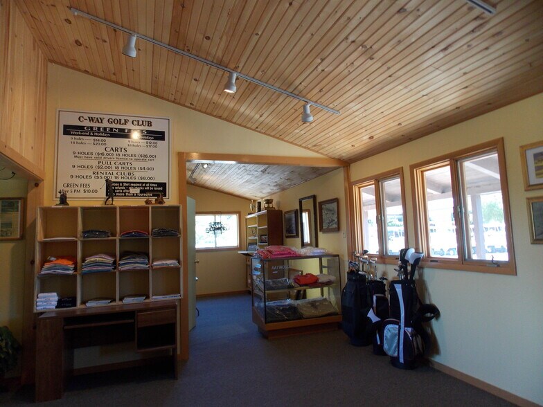 More Photos Of 37067 Nys Route 12, Clayton Hotel For Sale