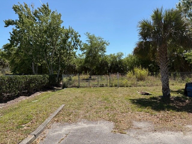 More Photos Of 1264 SE Malabar Rd, Palm Bay Land For Sale
