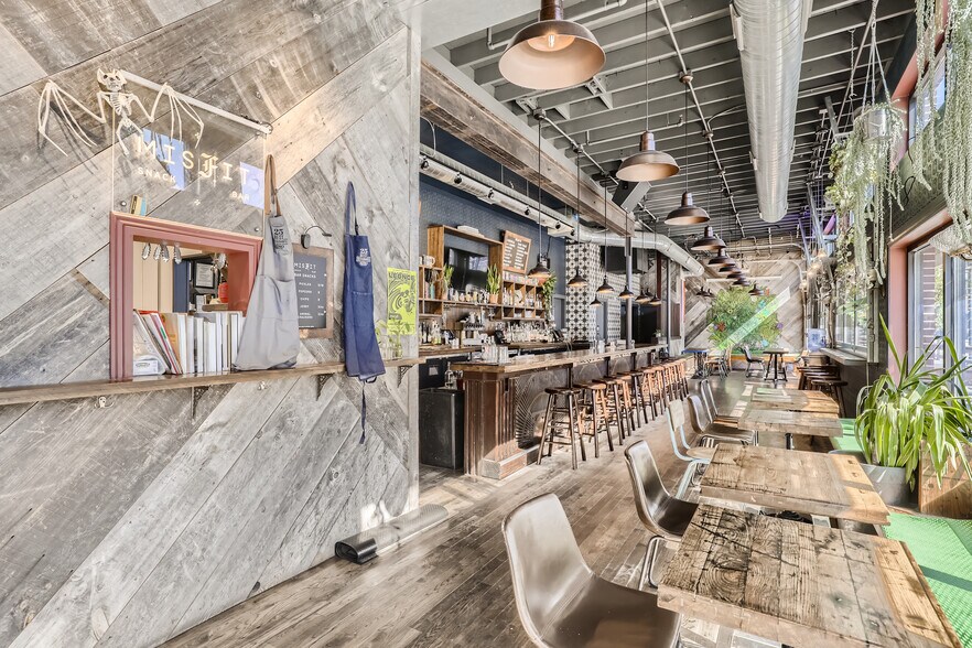 More Photos Of 3401-3421 E Colfax Ave, Denver Restaurant For Lease