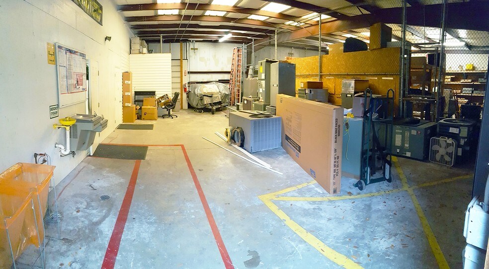 More Photos Of 1625 Manatee Ave E, Bradenton Storefront Retail Office For Sale