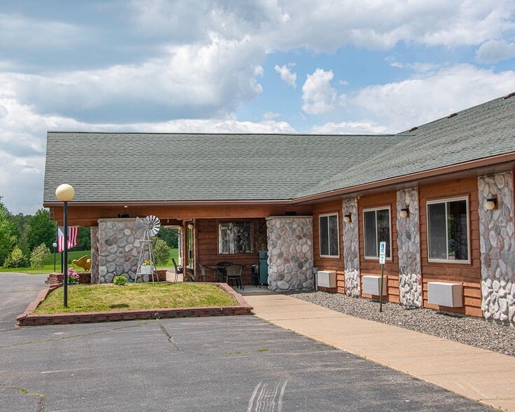 More Photos Of 1700 County 424 Rd, Iron River Hotel For Sale