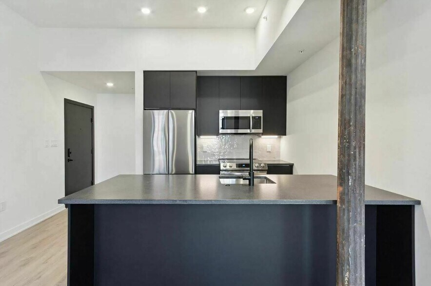 More Photos Of 500 N 13th St, Philadelphia Multifamily For Sale