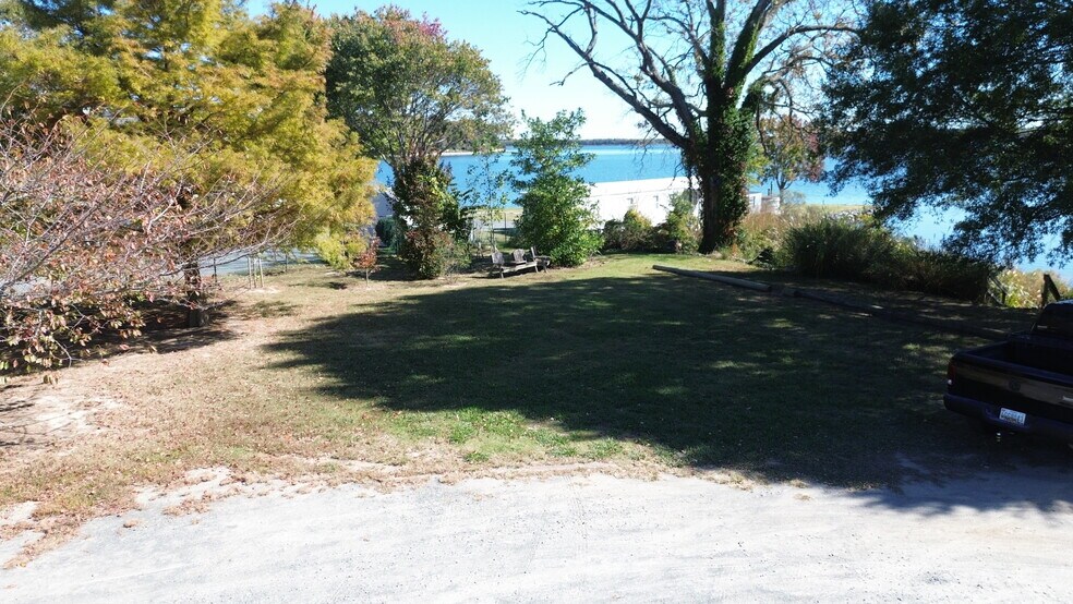 More Photos Of 38869 Morris Point Rd, Abell Restaurant For Sale