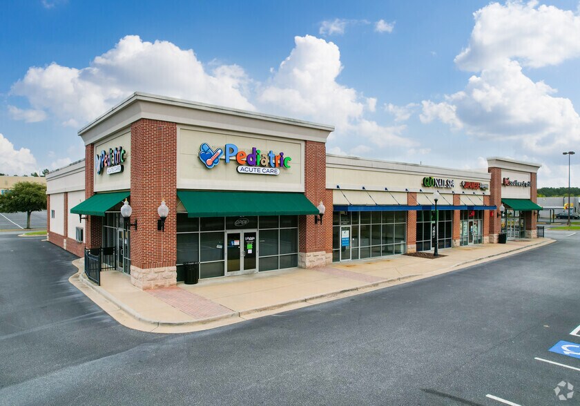 Primary Photo Of 5555 Whittlesey Blvd, Columbus Storefront For Lease