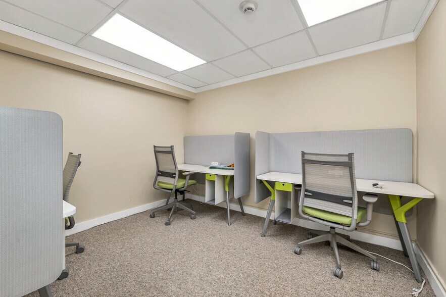 More Photos Of 3631 White Mountain Hwy, North Conway Office For Lease
