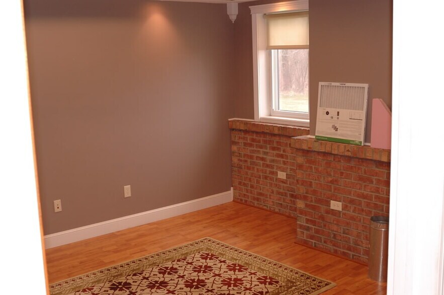 More Photos Of 4944 Ver Plank Rd, Clay Light Manufacturing For Sale