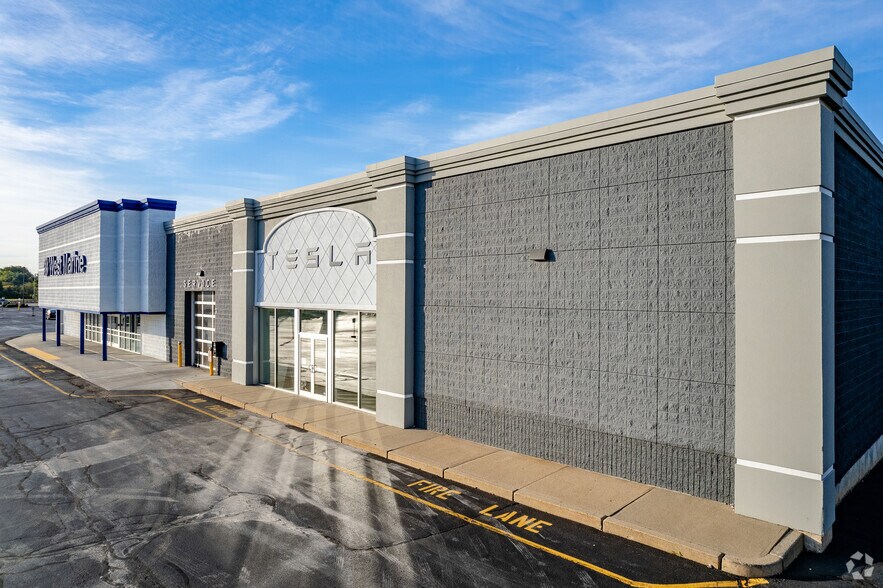 More Photos Of 399 Bald Hill Rd, Warwick General Retail For Sale